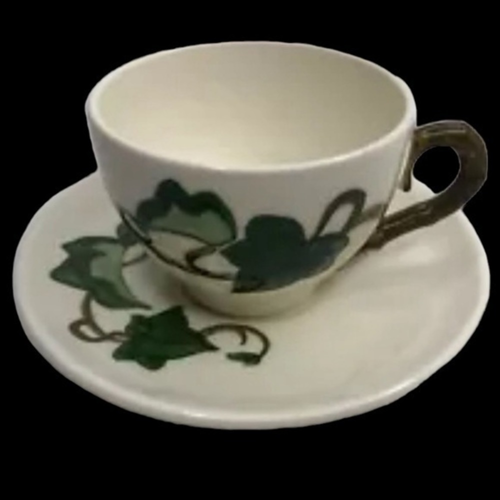 California Ivy Poppytrail Metlox VTG Hand Painted 1 Cup and 1 Saucer Set in EUC